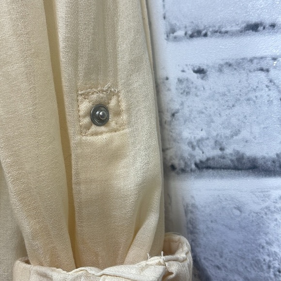 Sonoma Button Up Blouse w/ Roll and Snap Sleeve Extra Small - Picture 10 of 10